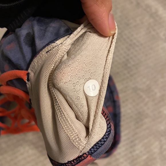 Lululemon Bra - Picture 3 of 3